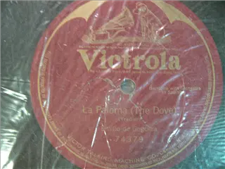 small_victrola 74379.webp